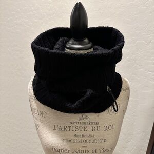 lululemon Keepin’ it Real Cozy Infinity Scarf Neck Warmer with Zip Pocket